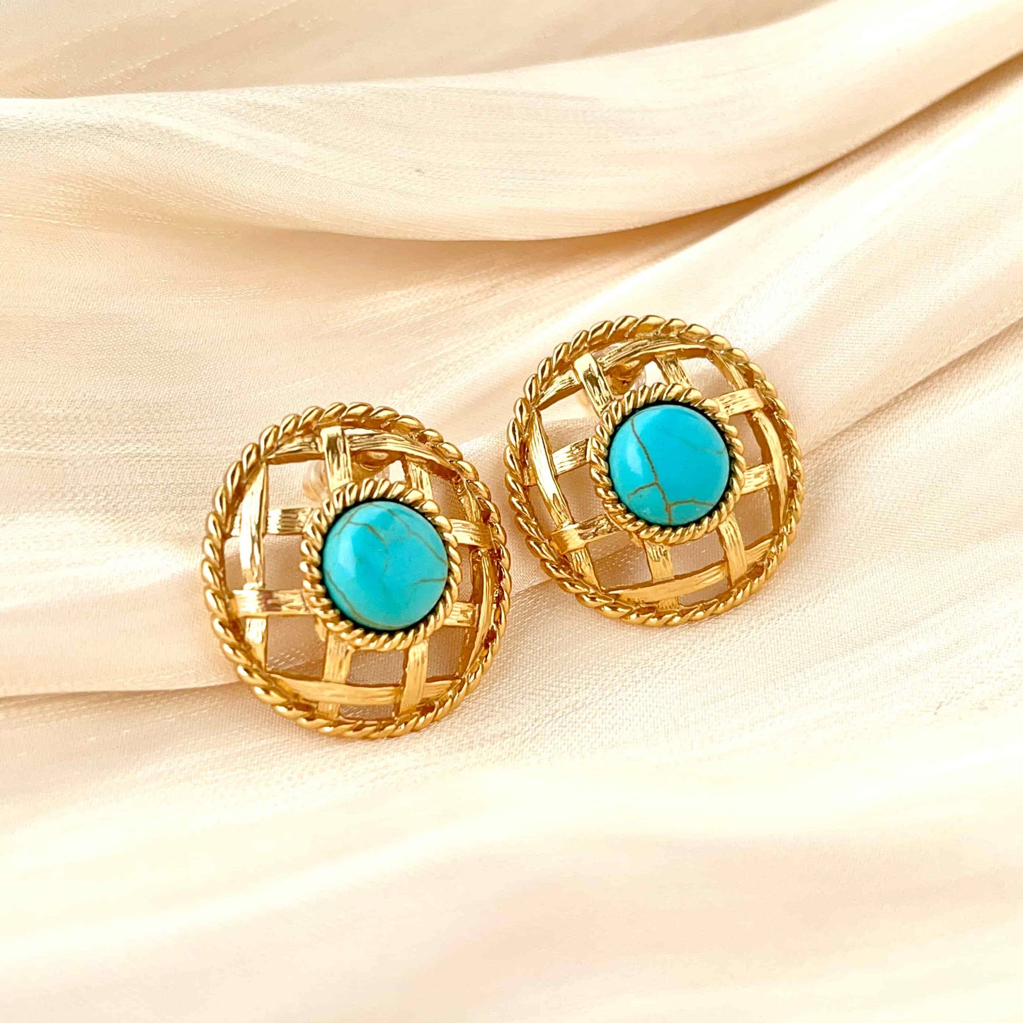 Woven Basket-Shaped Round Gold Earrings Inlaid with Turquoise. Material:S925 silver pins and copper plated with 18K gold, Turquoise Weight:9.1g / pair