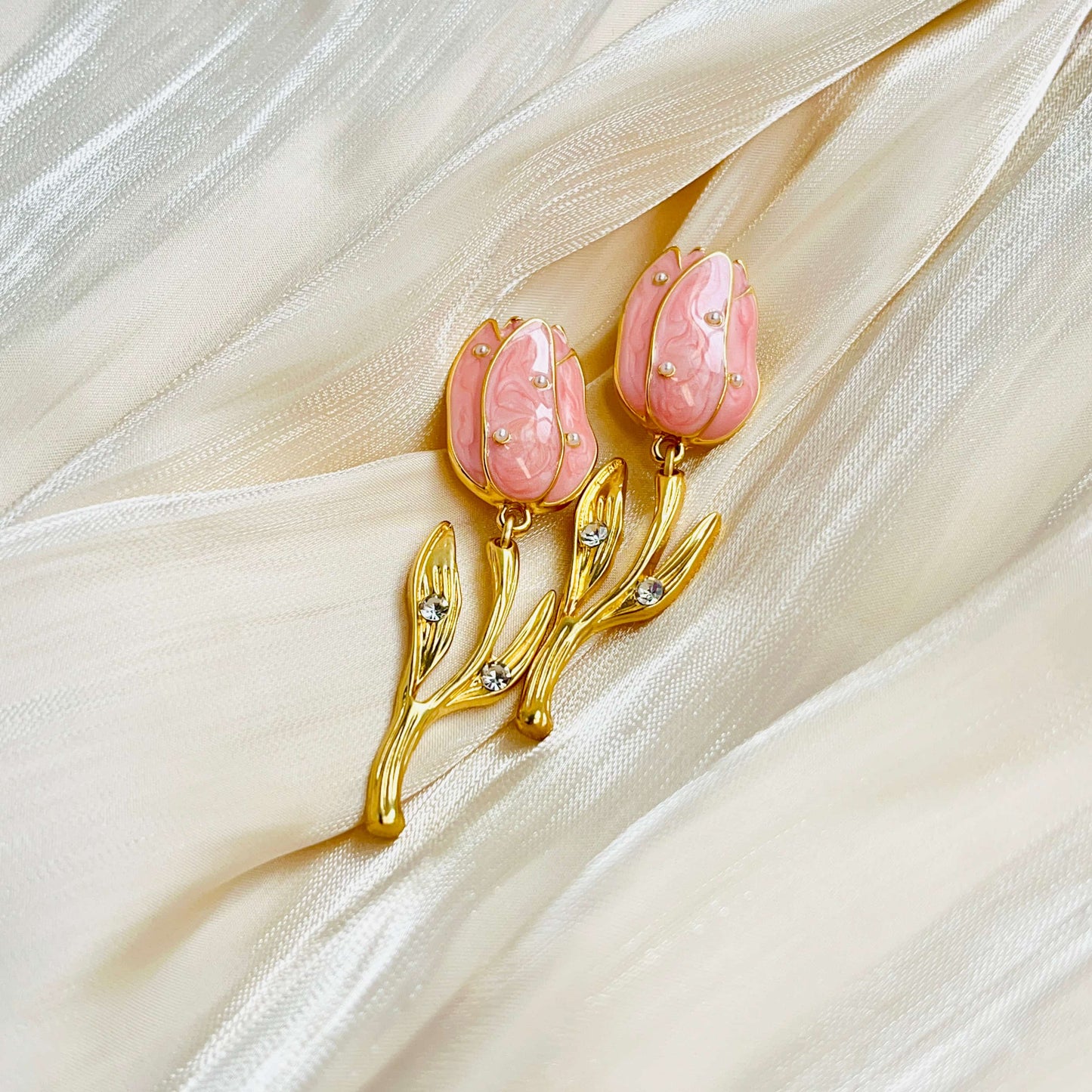 Dripped Glaze Tulip-shaped Clip-on Pendant Earring