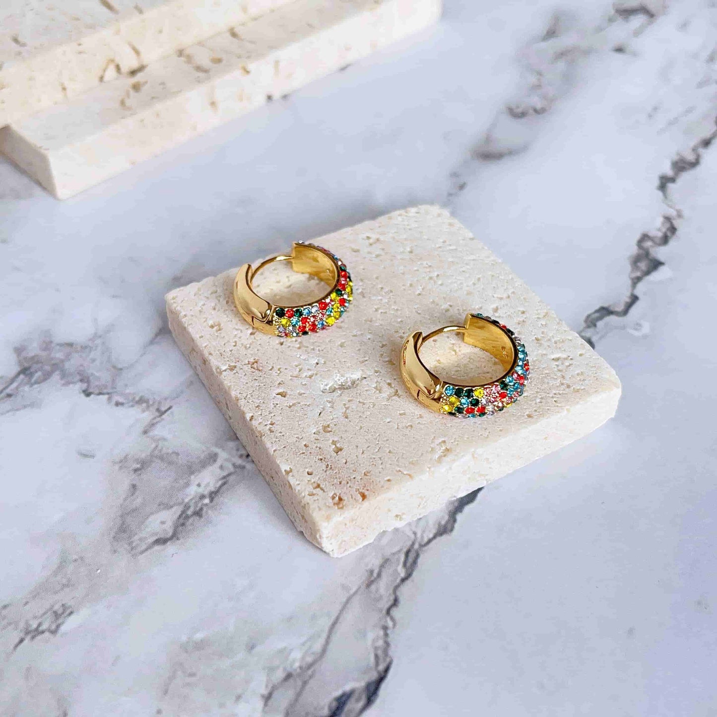 18K gold and silver pins, colorful zircon hoop earrings.  Material: S925 silver pins, copper plated with 18K gold, zircon Weight: 6.3g/pair Dimensions：1.8cm*1.8cm*0.5cm